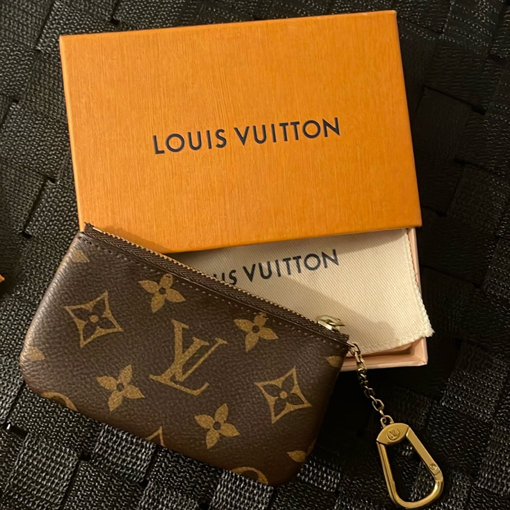 Louis Vuitton Key Pouch- Monogram